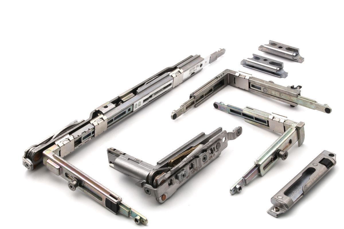 Schüco 277145 Kipp-vor-Dreh Grundbeschlag komplett 300 mm 130 kg AvanTec SimplySmart, DIN links